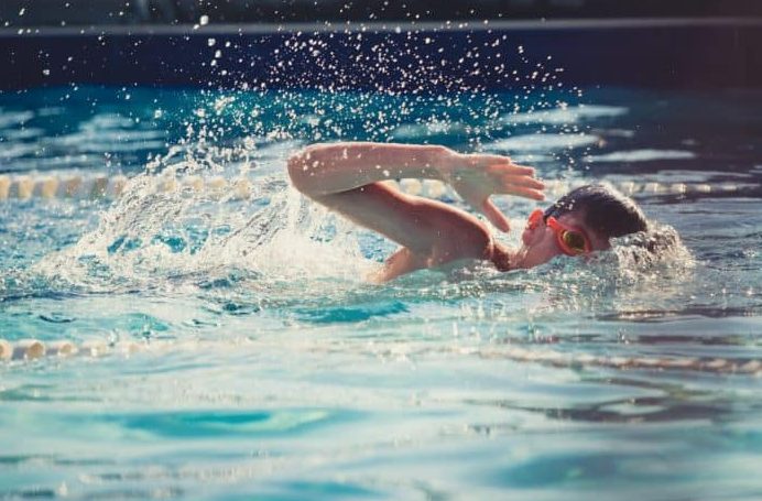 Mengenal “Alergi” Kaporit, Musuh bagi yang Hobi Berenang